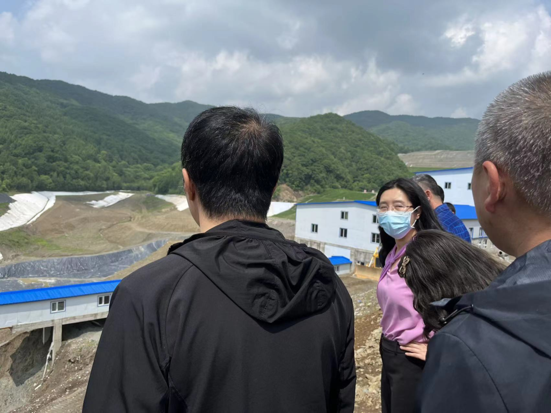 吉林省生態(tài)環(huán)境廳土壤生態(tài)環(huán)境處調(diào)研督導(dǎo)歷史遺留固體廢物調(diào)查和尾礦庫(kù)污染隱患排查工作 吉林省生態(tài)環(huán)境廳土壤生態(tài)環(huán)境處調(diào)研督導(dǎo)歷史遺留固體廢物調(diào)查和尾礦庫(kù)污染隱患排查工作